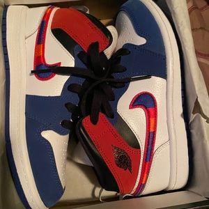 Jordan 1 Mid